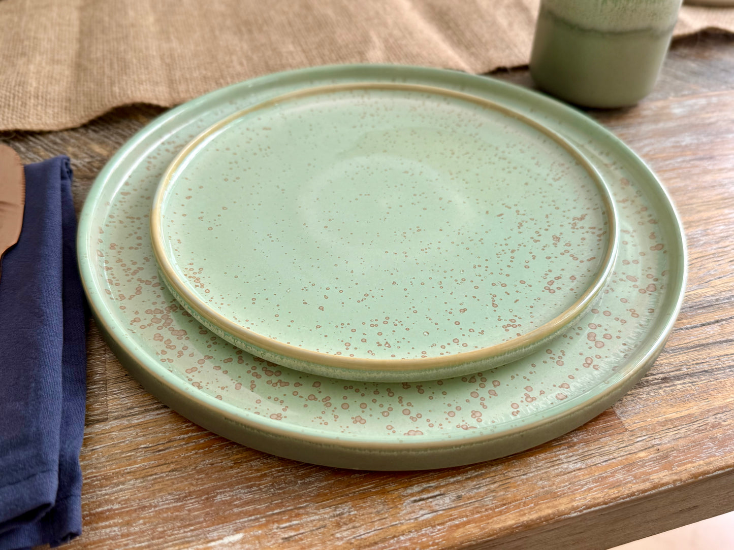 lagoon dinner plate